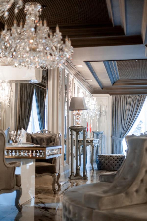 Hotel Aristocrat Черновцы Экстерьер фото